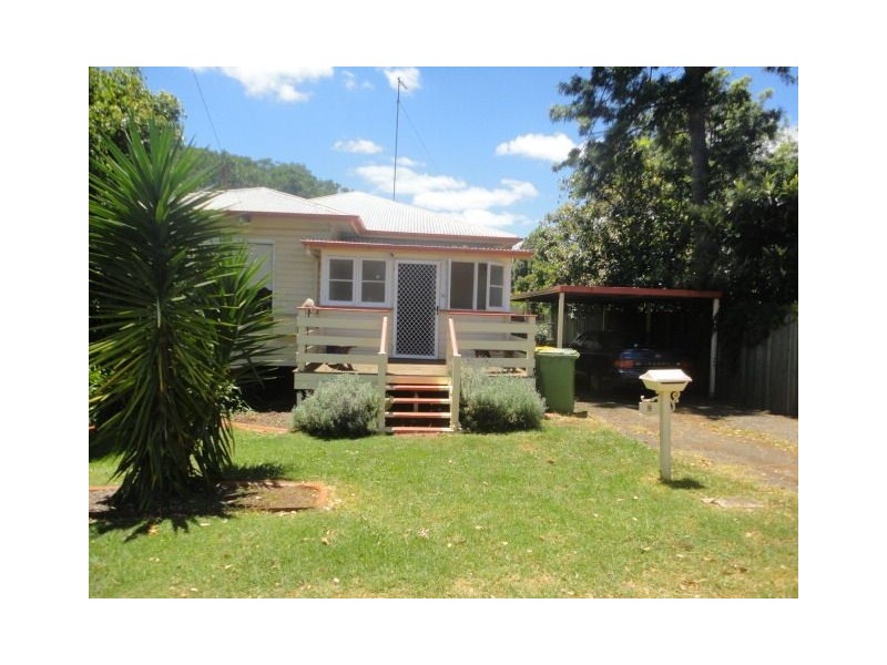 9 Windmill Street, South Toowoomba QLD 4350