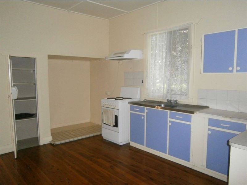 9 Windmill Street, South Toowoomba QLD 4350