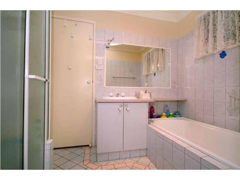 33 Redwood Street, Newtown QLD 4350