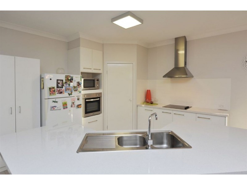 37 Federation Drive, Highfields QLD 4352