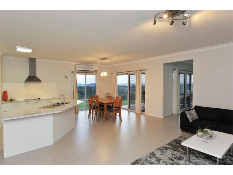 37 Federation Drive, Highfields QLD 4352