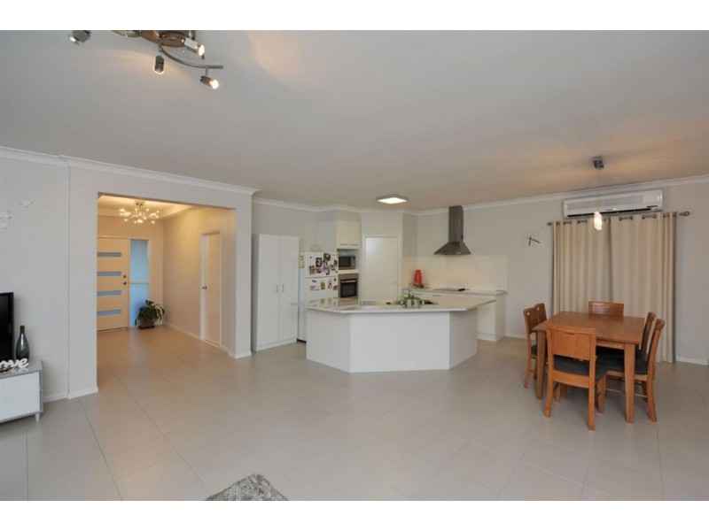 37 Federation Drive, Highfields QLD 4352