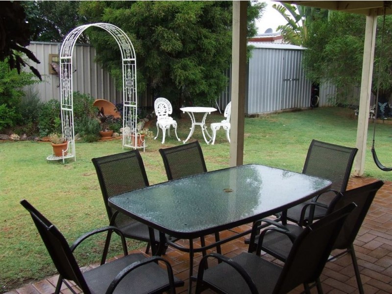 14 Glen Avon Court, Glenvale QLD 4350