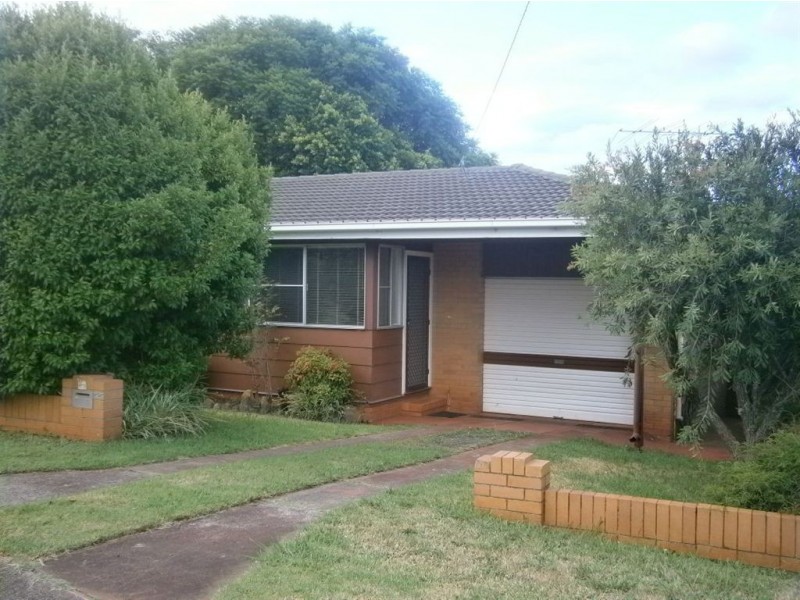 5 Veronica Court, Centenary Heights QLD 4350