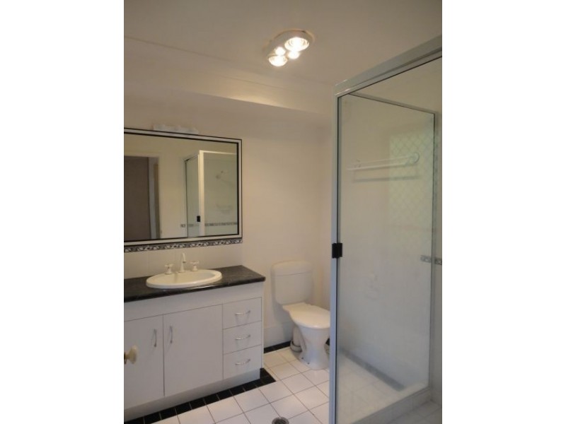 10 Maggie Court, Middle Ridge QLD 4350