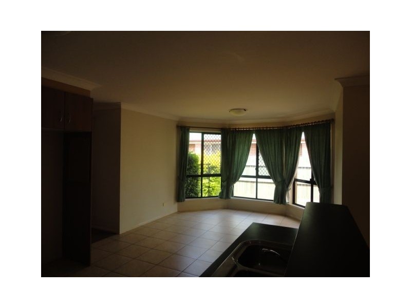 10 Maggie Court, Middle Ridge QLD 4350