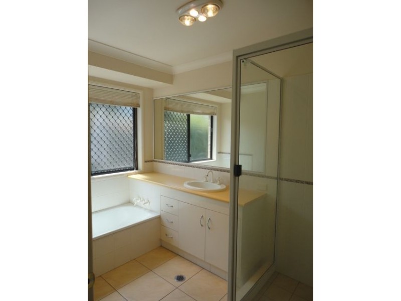 10 Maggie Court, Middle Ridge QLD 4350