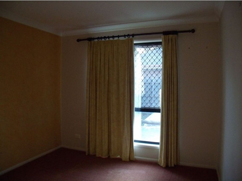 10 Maggie Court, Middle Ridge QLD 4350