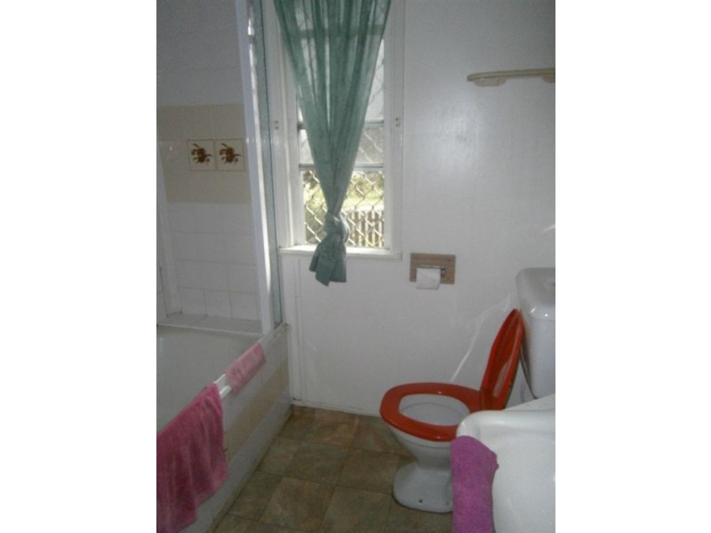 16 Mooney Street, Harlaxton QLD 4350