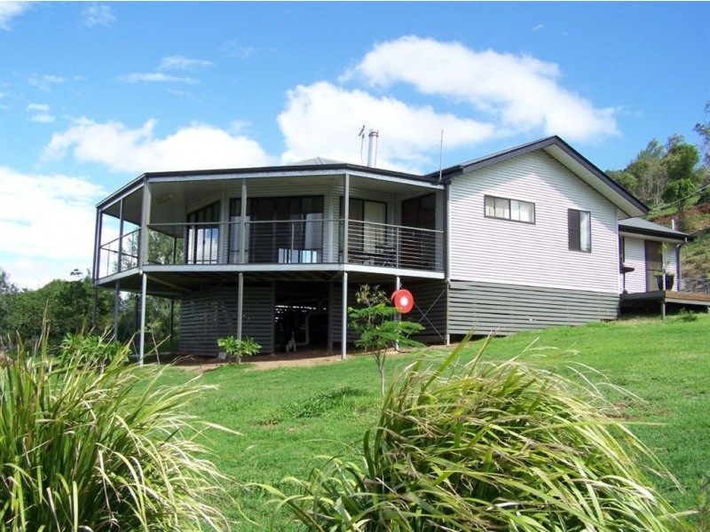 128 Sunrise Road, Glencoe QLD 4352