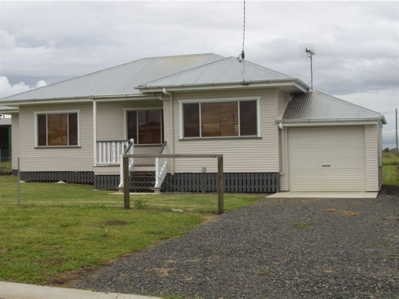 23 Free Street, Nobby QLD 4360