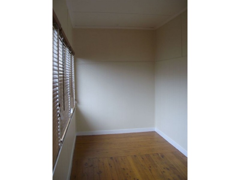 23 Free Street, Nobby QLD 4360