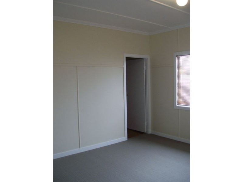 23 Free Street, Nobby QLD 4360