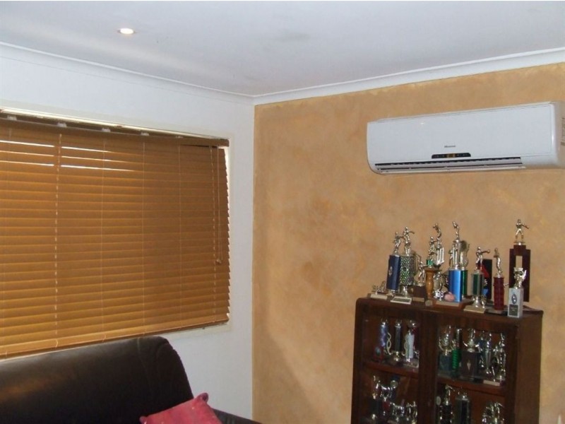 26 Main Street, Meringandan QLD 4352