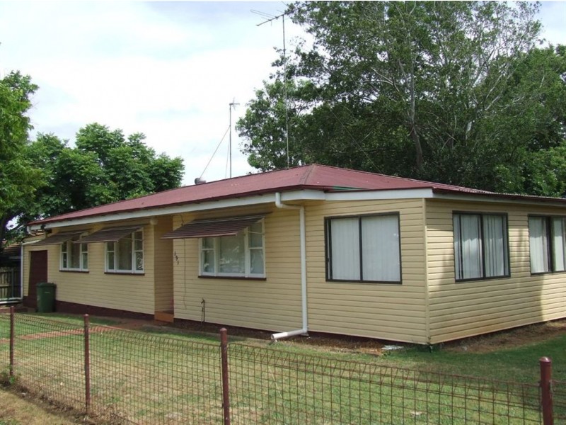 191 Stephen Street, Harristown QLD 4350