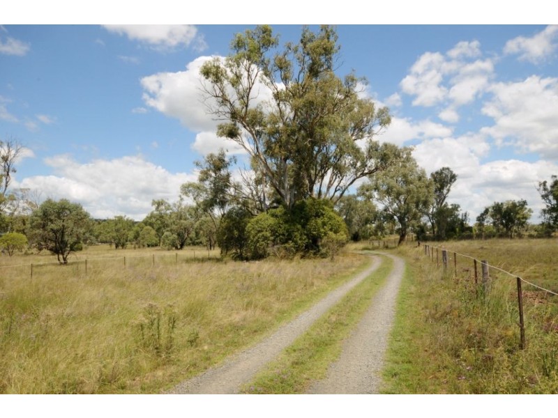 164 E Drews Road, Westbrook QLD 4350