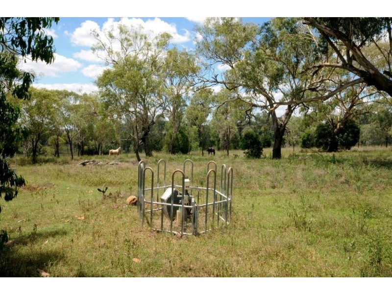 164 E Drews Road, Westbrook QLD 4350