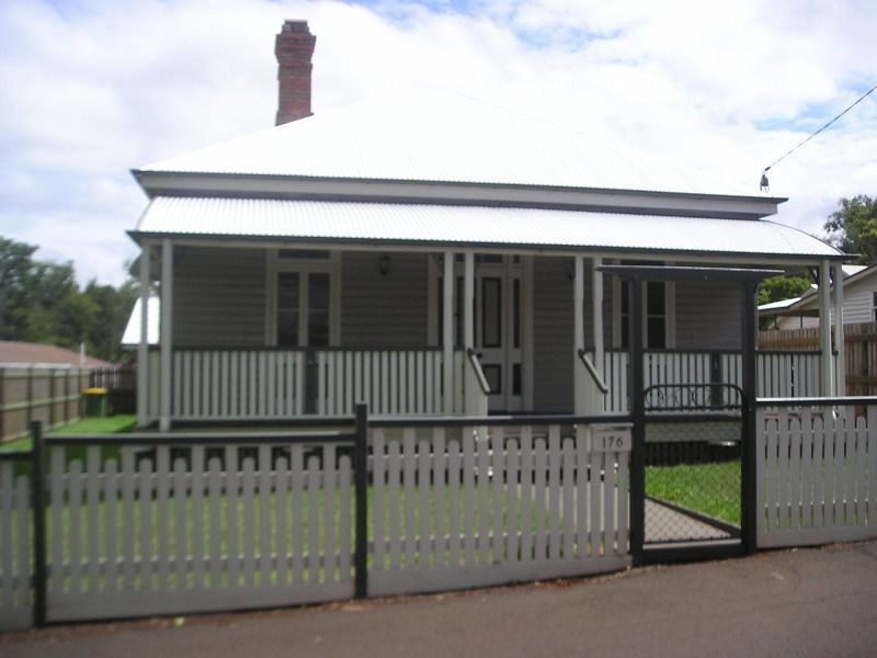 176 Campbell Street, Toowoomba QLD 4350