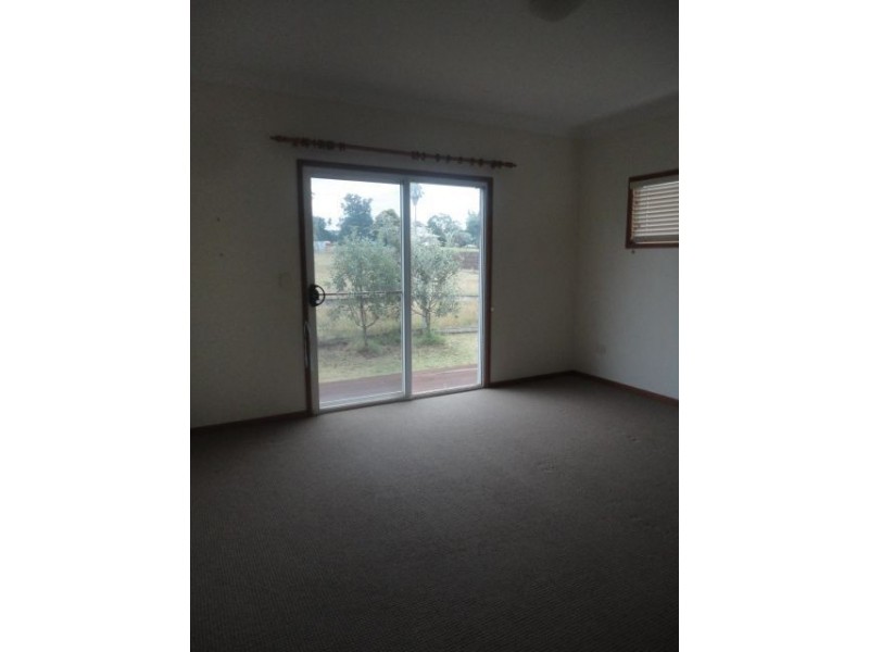 13328 New England Hwy, Cambooya QLD 4358