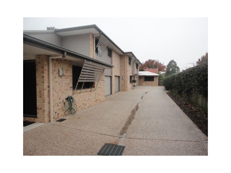 2/80 Ramsay Street, Centenary Heights QLD 4350