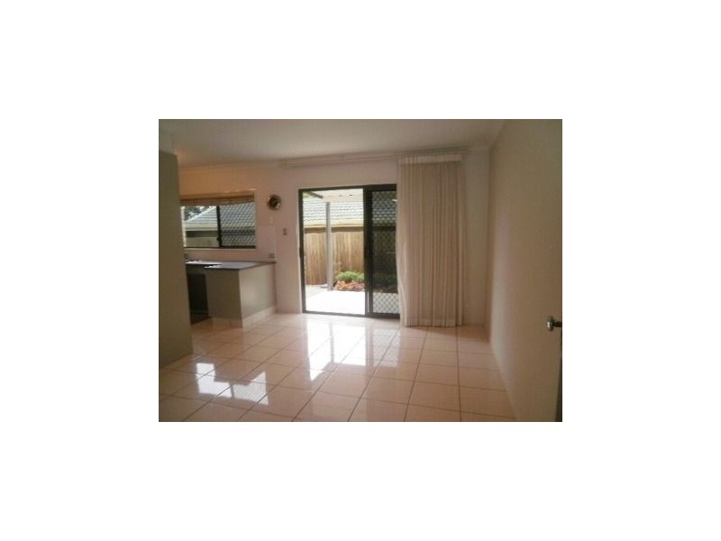 2/80 Ramsay Street, Centenary Heights QLD 4350