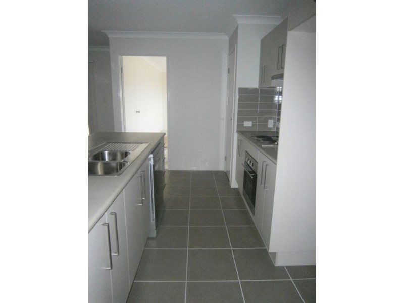 4 McMorrow Street, Kearneys Spring QLD 4350