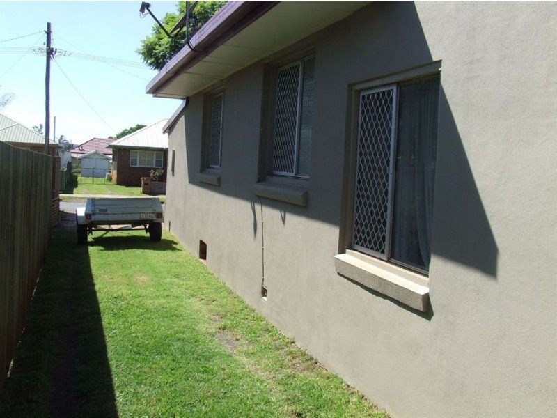 37 Justin Street, Harristown QLD 4350