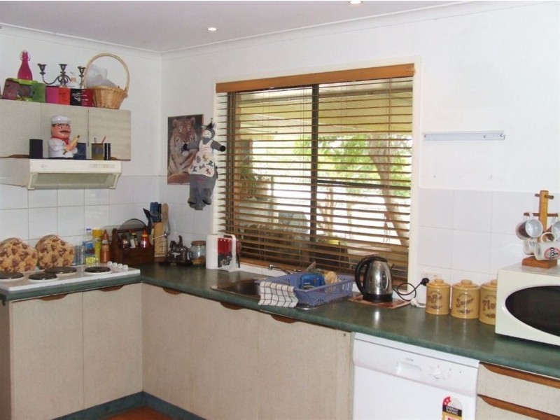 26 Main Street, Meringandan QLD 4352