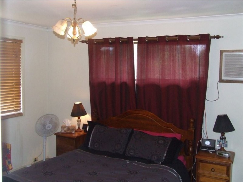 26 Main Street, Meringandan QLD 4352