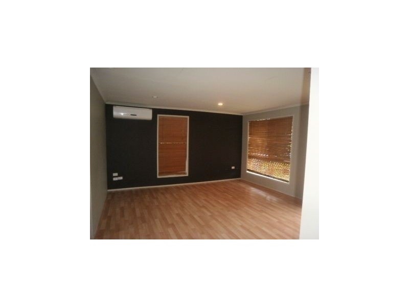 3 Croydon Street, Harristown QLD 4350