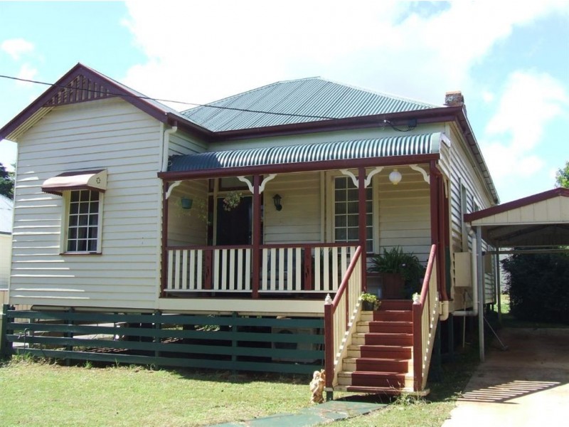 748 Ruthven Street, South Toowoomba QLD 4350