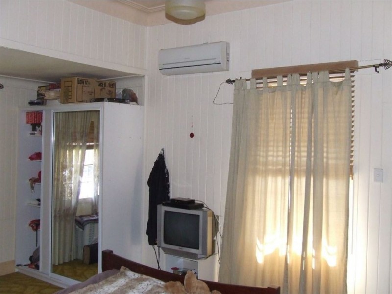 748 Ruthven Street, South Toowoomba QLD 4350