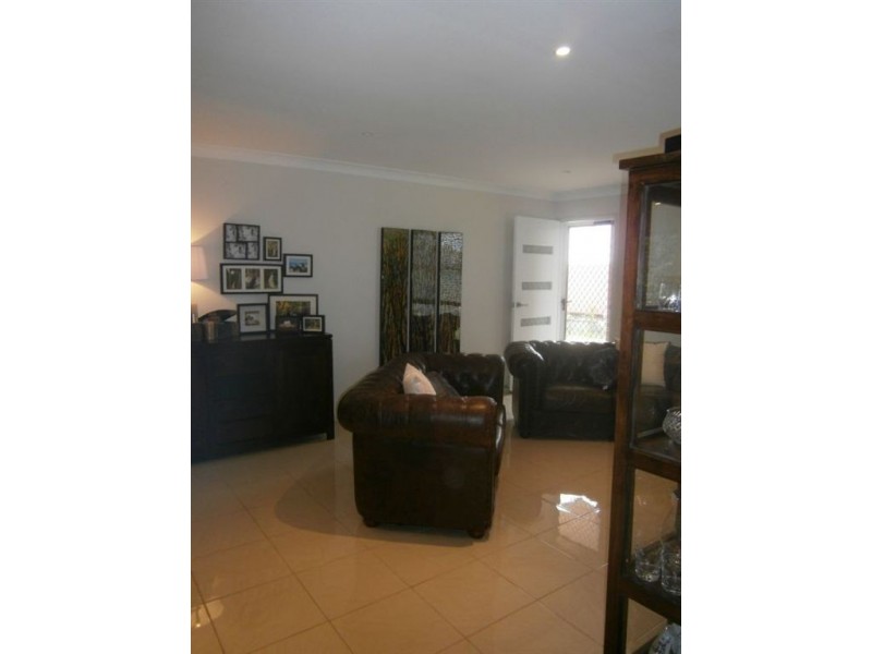 2/7 Quinlan Court, Darling Heights QLD 4350