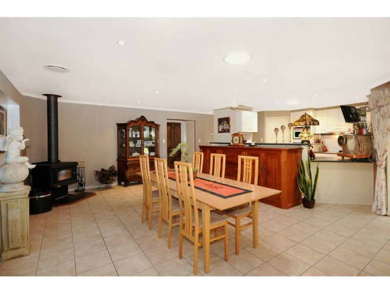 5 Charmaine Court, Highfields QLD 4352