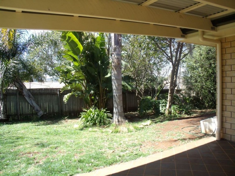 10 Malbec Street, Wilsonton QLD 4350