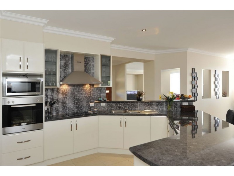 16 Edwin Street, Westbrook QLD 4350