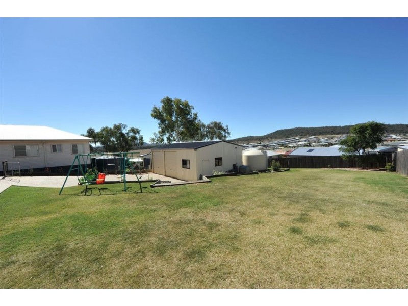 16 Edwin Street, Westbrook QLD 4350