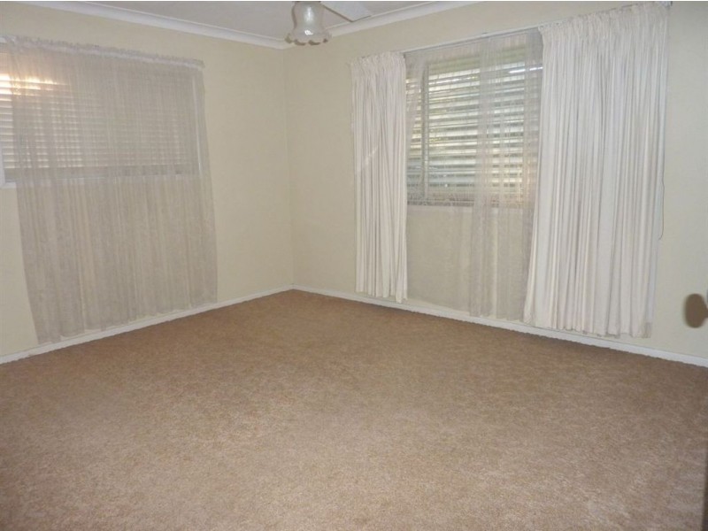 360 Bridge Street, Wilsonton QLD 4350