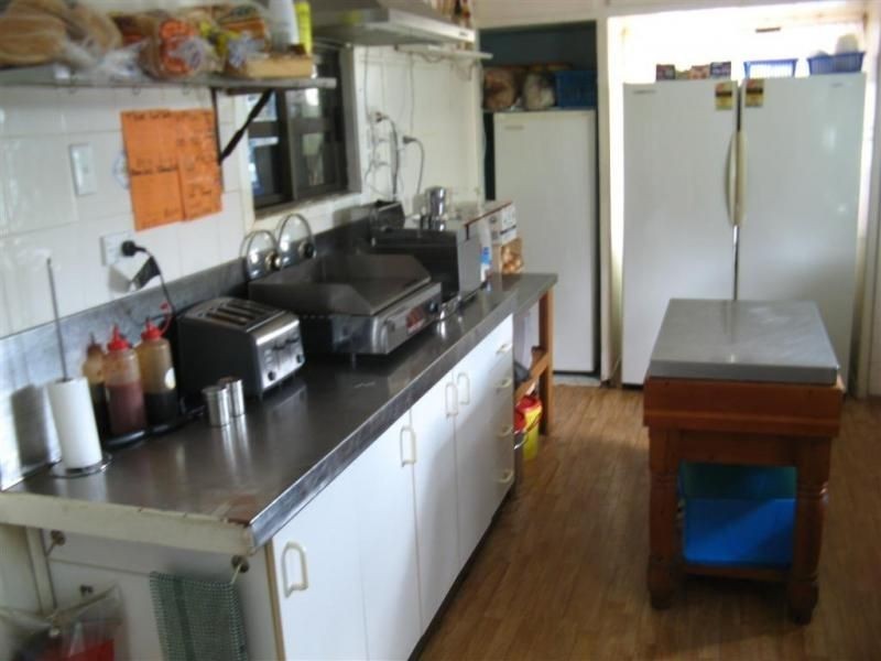 Oman Ama Road House, Oman Ama QLD 4352