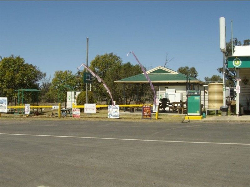 Oman Ama Road House, Oman Ama QLD 4352