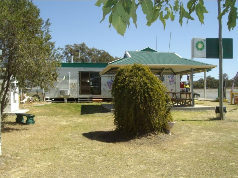 Oman Ama Road House, Oman Ama QLD 4352