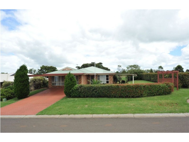 19 Macrossan Street, Cranley QLD 4350