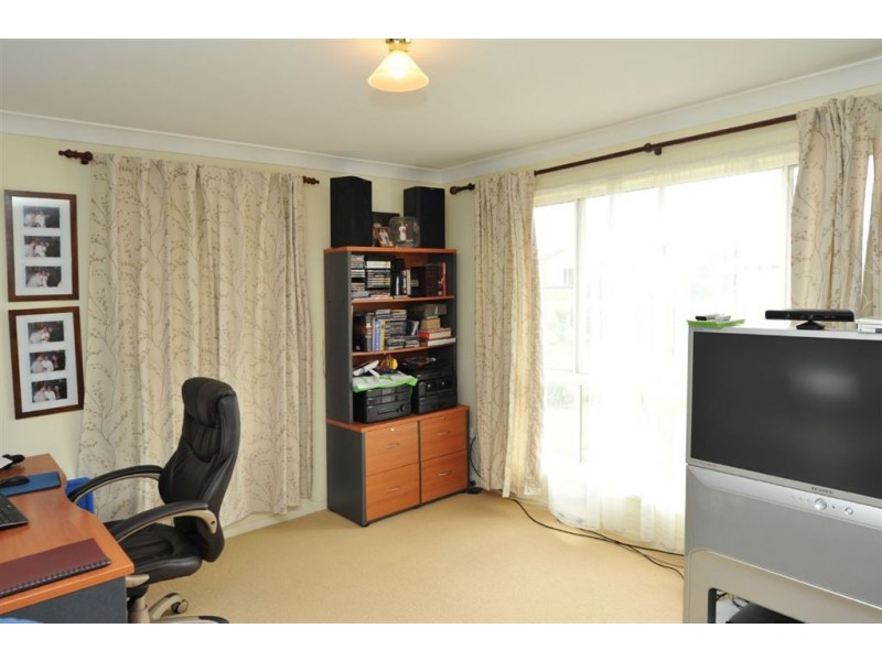19 Macrossan Street, Cranley QLD 4350