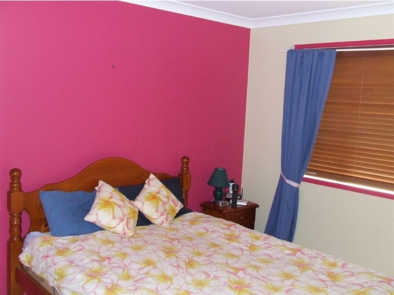 6 Malt Court, Kearneys Spring QLD 4350