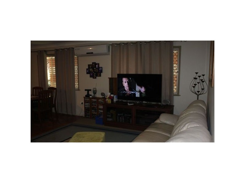 16 Leahy Street, Rockville QLD 4350