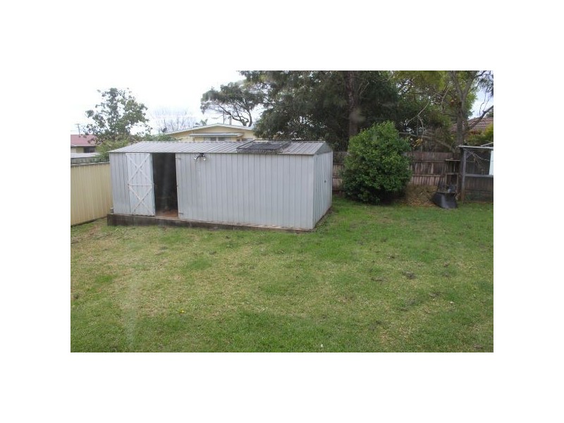 16 Leahy Street, Rockville QLD 4350