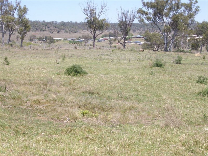 31 Main Street, Meringandan QLD 4352