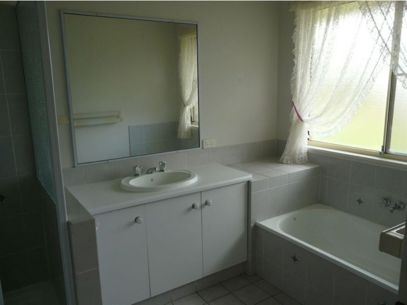 32 Rebwonga Street, Kingsthorpe QLD 4400