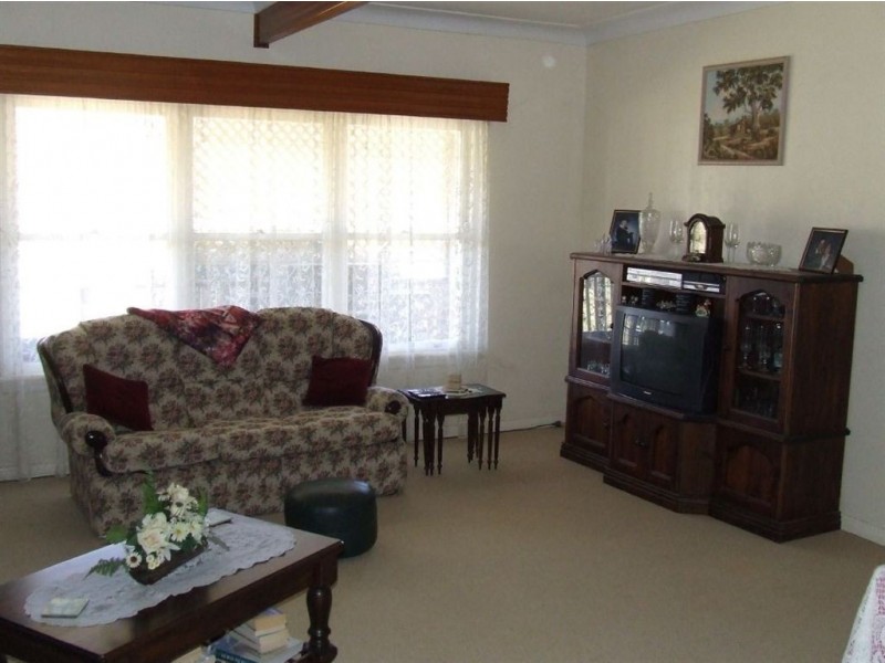 9 Troys Road, Charlton QLD 4350