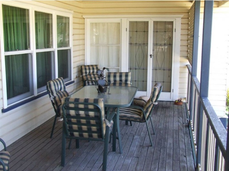 9 Troys Road, Charlton QLD 4350